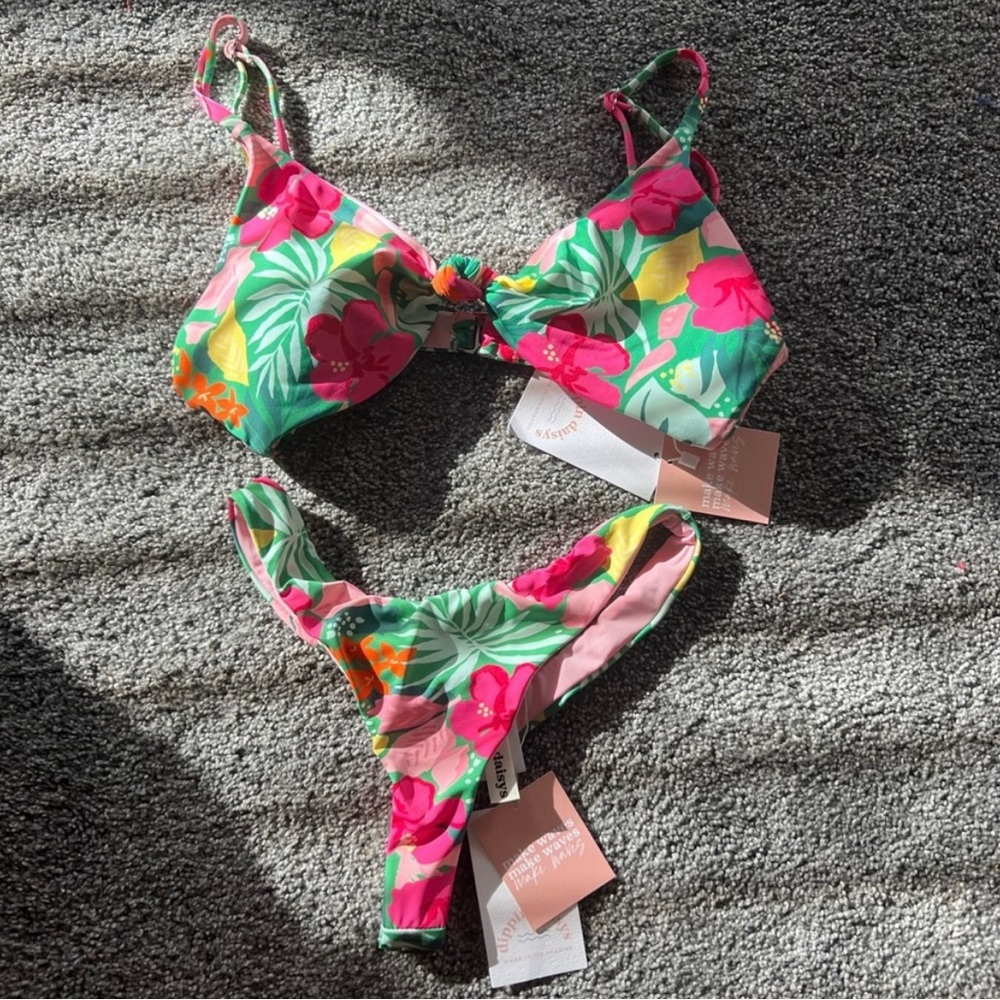 Dippin Daisys bikini set